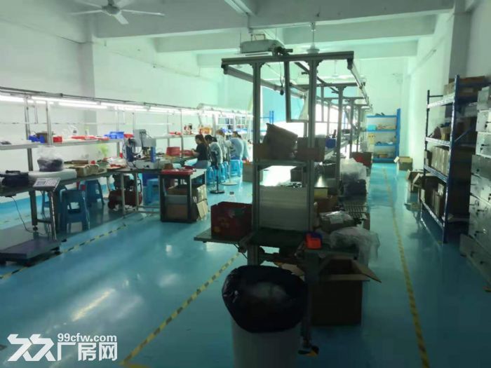 深圳龙华大浪罗屋围工业区楼上330平精装小厂房出租。-图6
