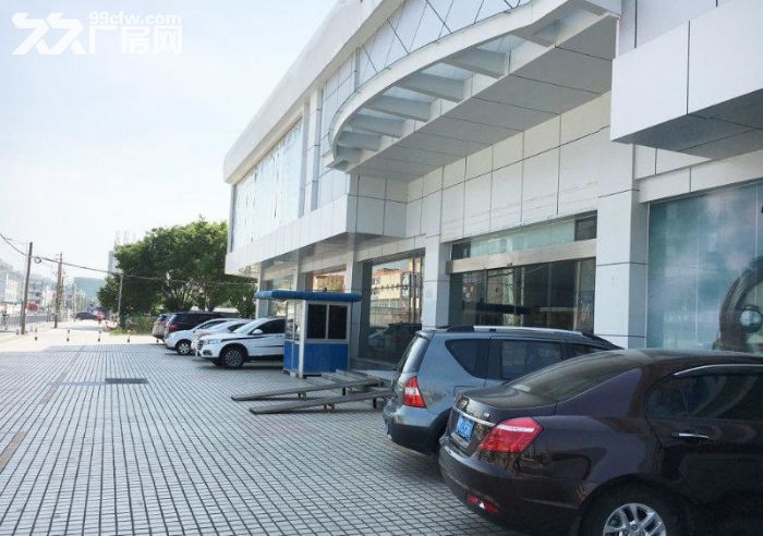 龙岗中心城现成装修4S店房子出租可分租-图1