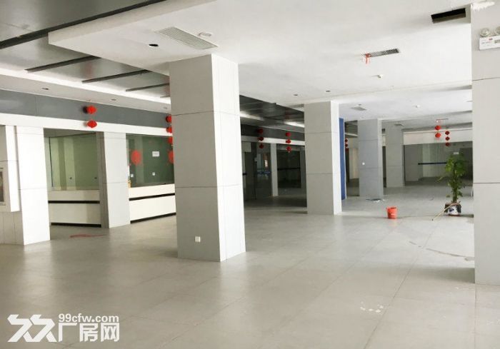 龙岗中心城现成装修4S店房子出租可分租-图4