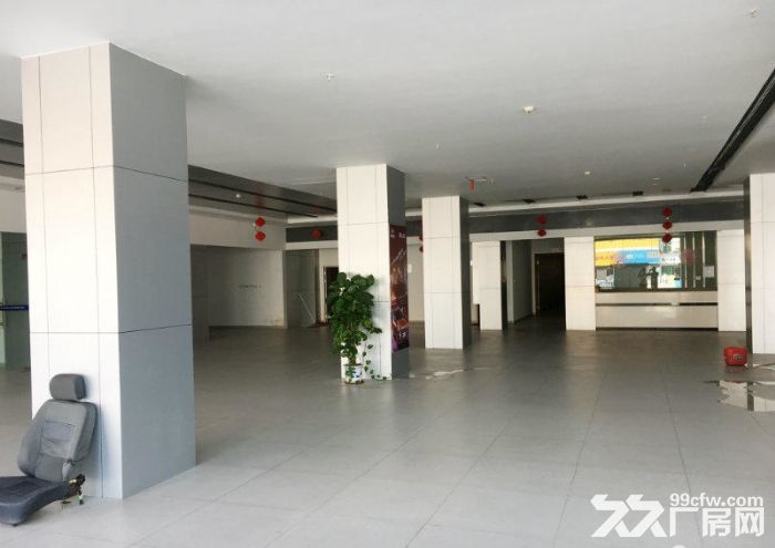 龙岗中心城现成装修4S店房子出租可分租-图3