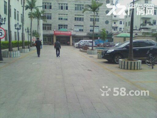 龙岗南联新出带装修厂房1100平-图1