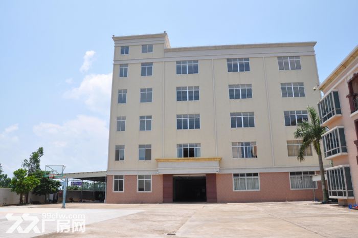 出租大型标准厂房7500平，临近高速路口和高铁站，交通便利-图1