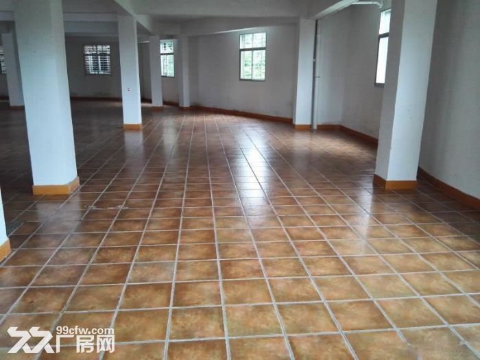 北峰招联社区北渠边二楼厂房出租-图1