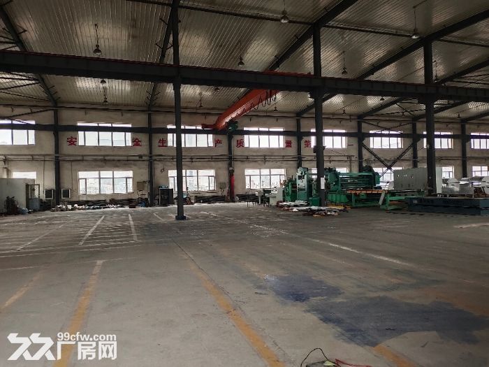 于洪五金工业园2600平，厂房举架12米吊车10/5吨，电200千瓦，办公三层-图1