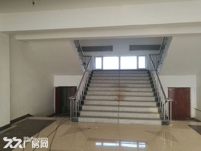 沈北辉山厂房5600平2栋彩钢结构，高度8米，动力电250kw2个，手续齐全，工-图6