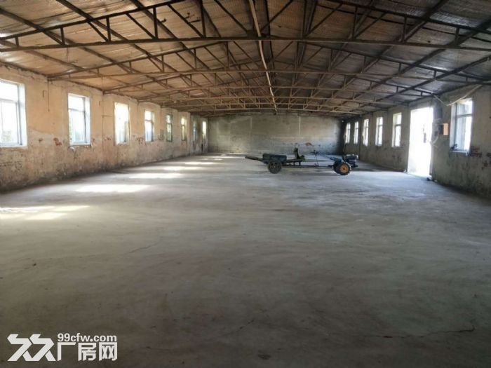 于洪工业园附近厂房4500平砖混结构，举架7.5米，宽24米，门高5.8米宽4.-图1