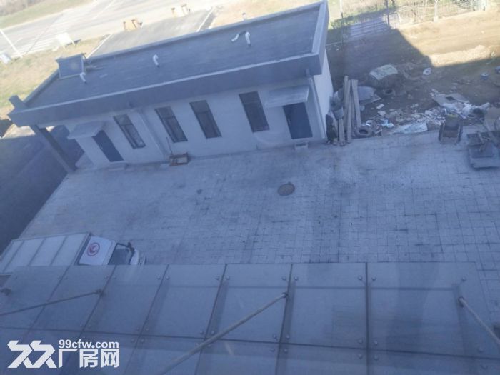 铁西经济开发区地铁口边新厂房4400平出租，举架12米，办公600平，动力电31-图1