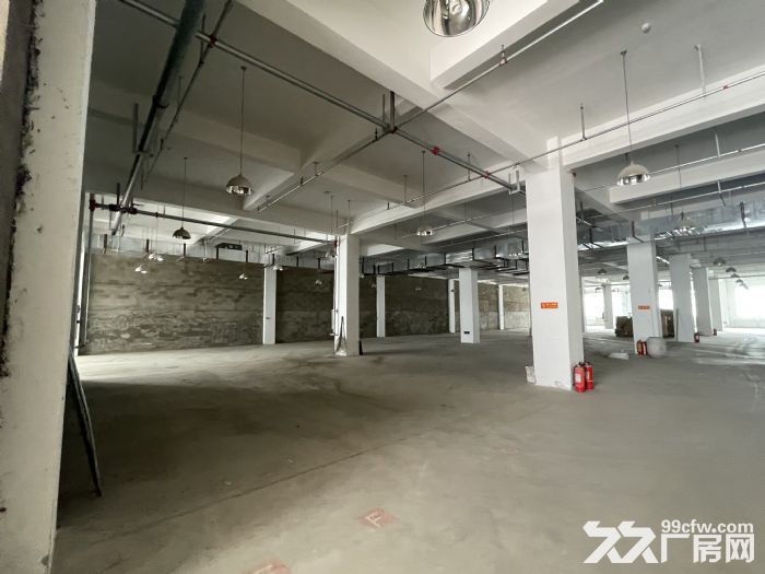 出租三环高速口独门独院厂房2100平起租，可分租-图8