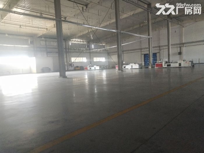 于洪沙岭有站台库10000平，举架11米，分四档各2500平，办公2000平，消-图2