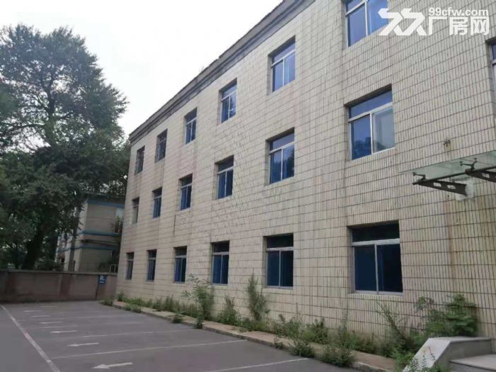 独门独院，办公楼。1100平米，三层，手续齐全-图3