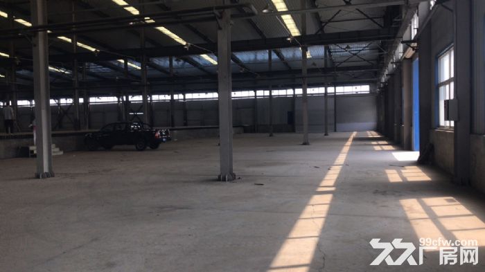 苏家屯瑰香街厂房8800平，举架9米，可按吊车，办公1000平，可接供暖，燃气。-图1