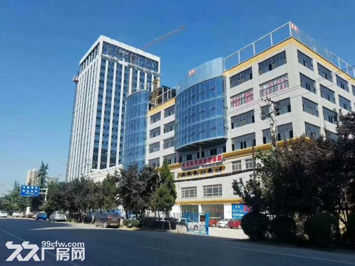 工业园区的厂房交通便利-图3