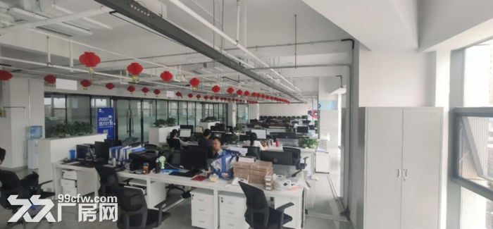 甲方直租简装带隔断办公厂房1200平可轻型加工和办公电子-图6