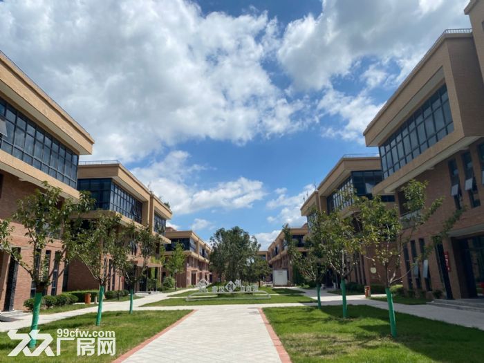 机场附近 工业厂房可租可售可按揭 1500−3000平工业园厂房-图1