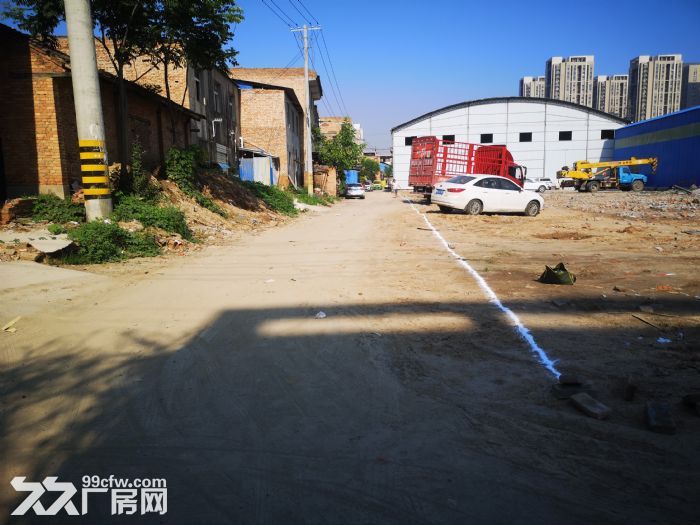 高陵区泾河工业园现有200−1600平工业用地厂房出租，另有空地可定制建设。-图3
