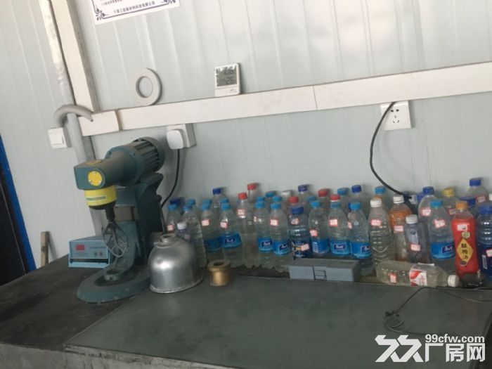 混凝土聚羧酸外加剂生产车间出租-图2